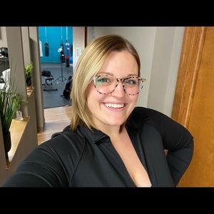 Meet your Posher, Allyssa